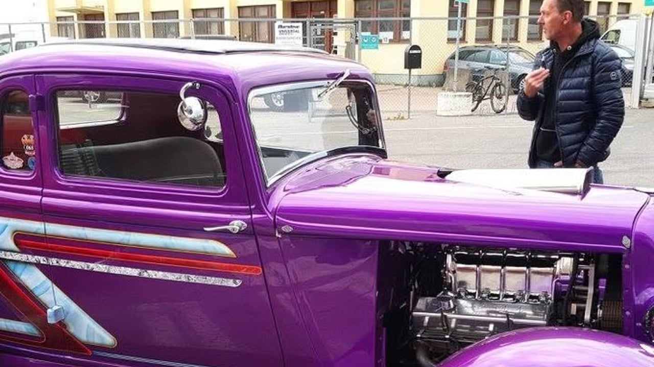 American Cars & Bikes