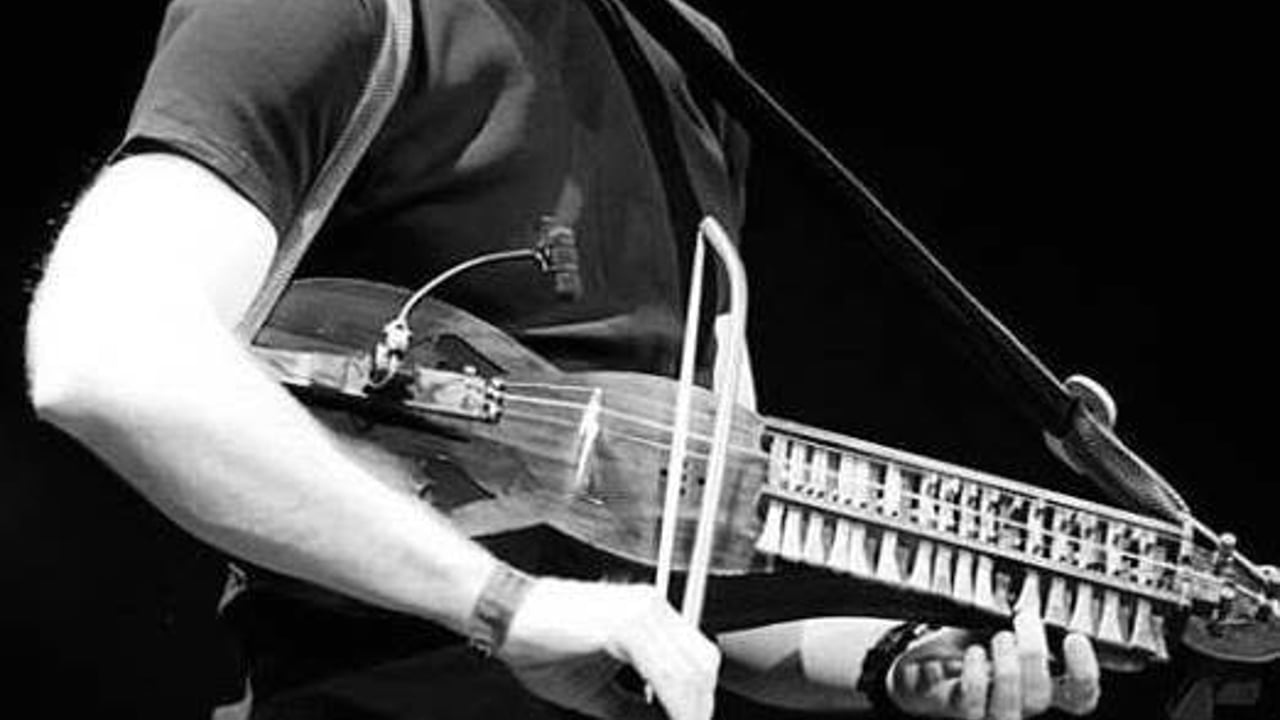 Niklas Roswall nyckelharpa