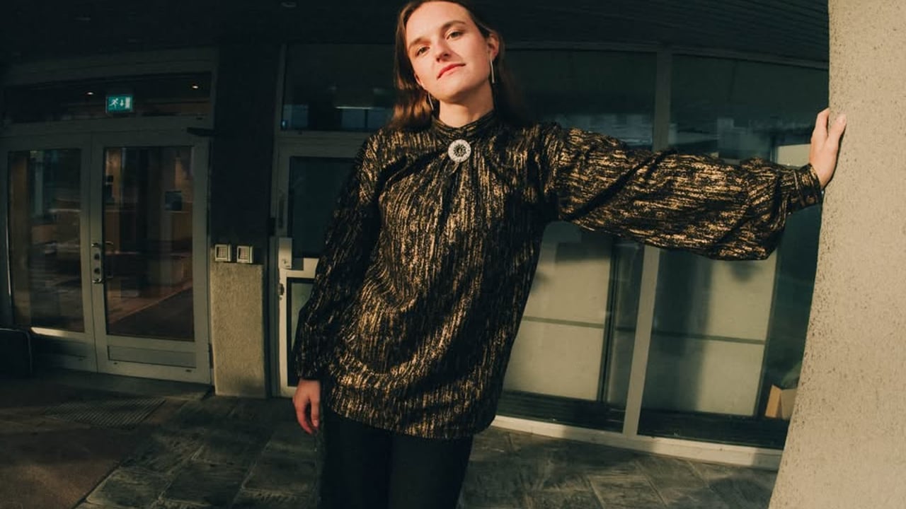 SYMRE // Josefine Visescene