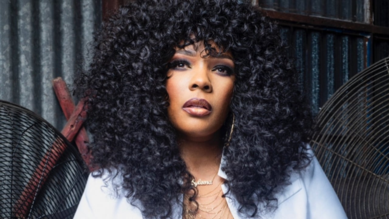 Syleena Johnson - 25 years of Love, Pain, & Forgiveness