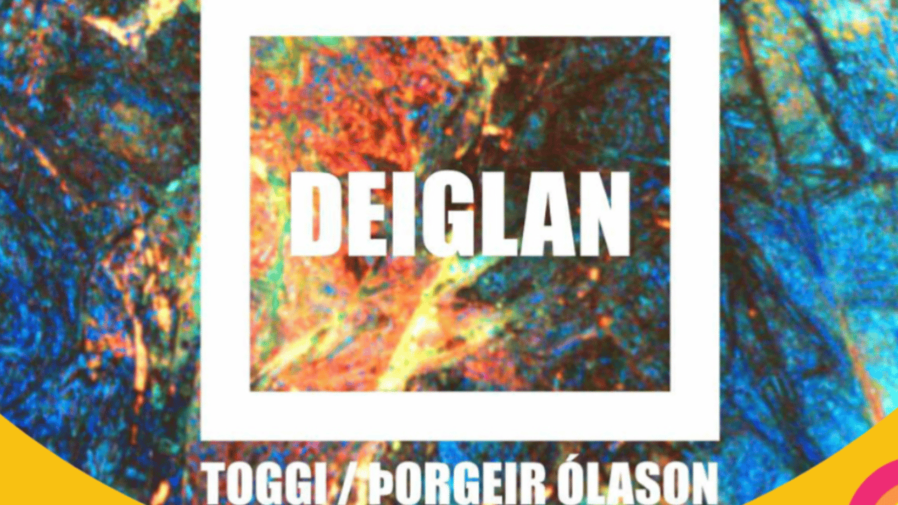 Í ágripi