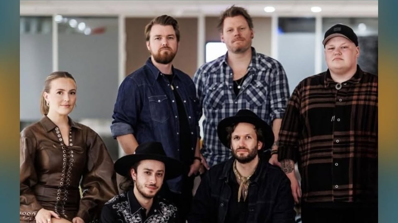 Riverbank spiller opp til fest