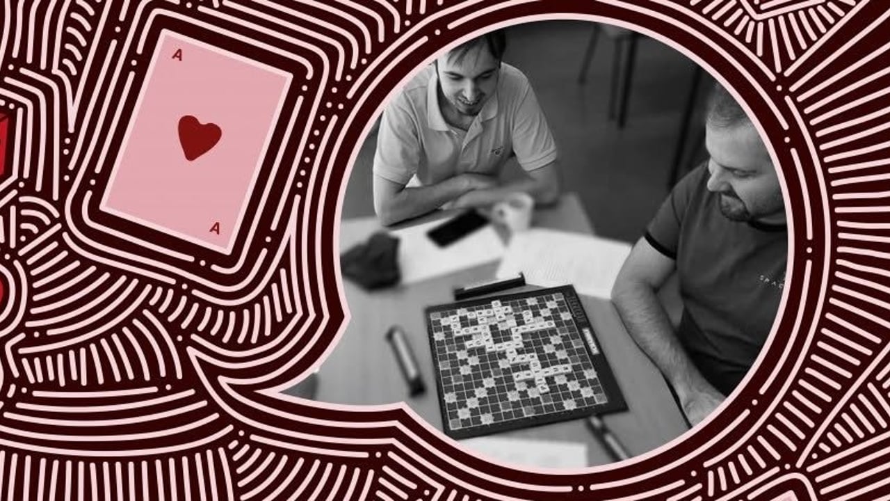 Let's Chat and Play in Icelandic