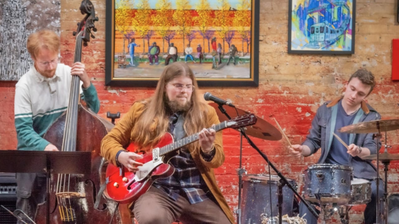 Space’s Summer Patio Series: The Steps Trio