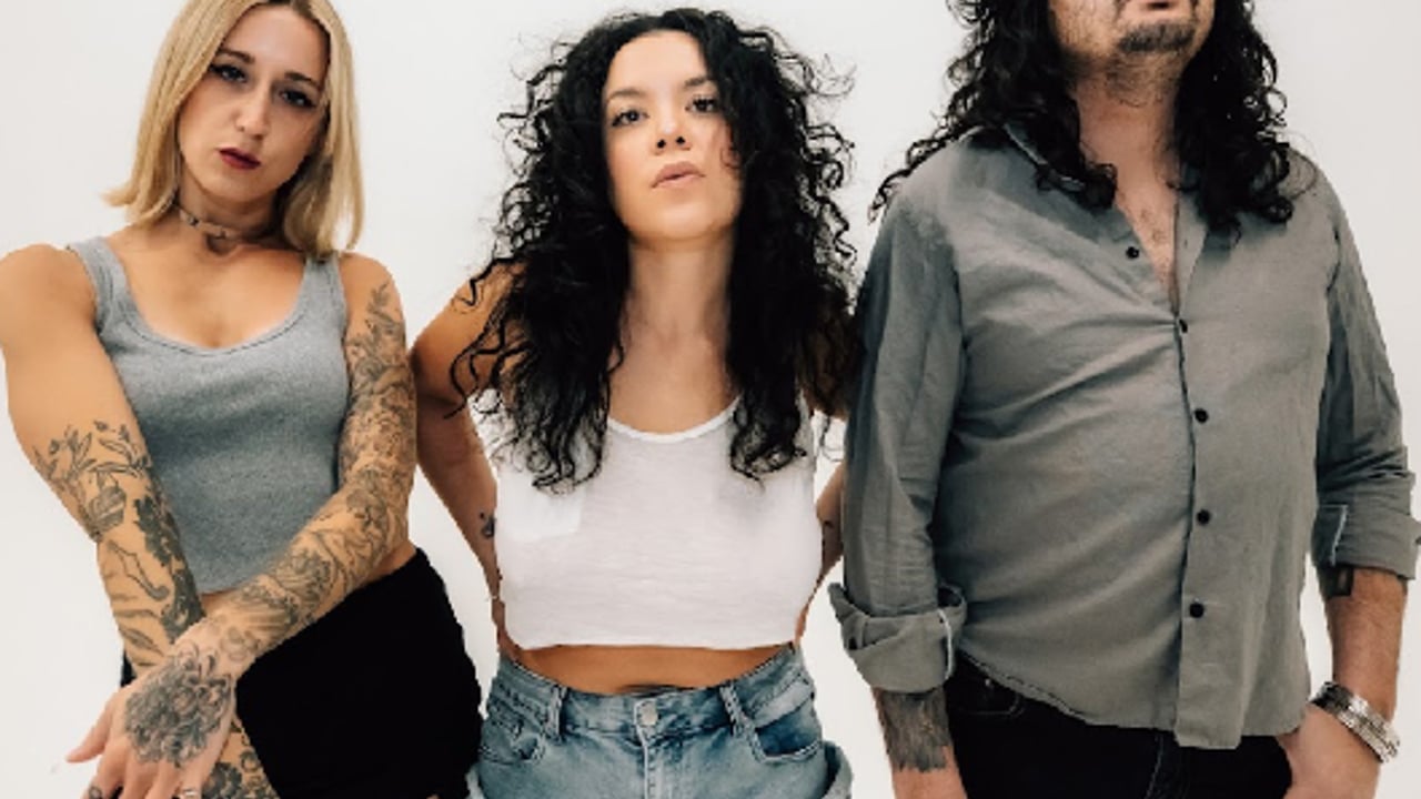 Saturday Night Late Night at The Nick with Daisy Chain 11/21