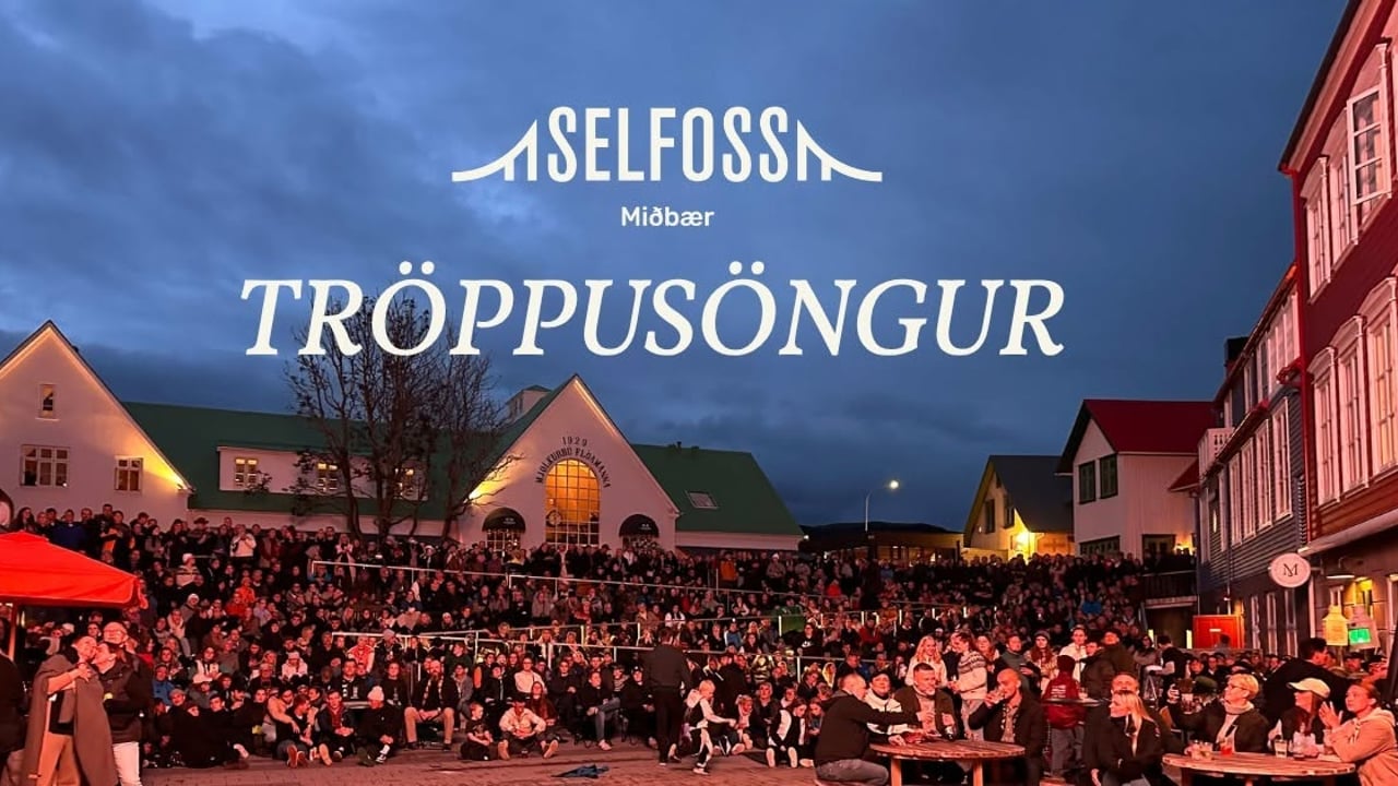 Brekkusöngur í beinni í Miðbæ Selfoss