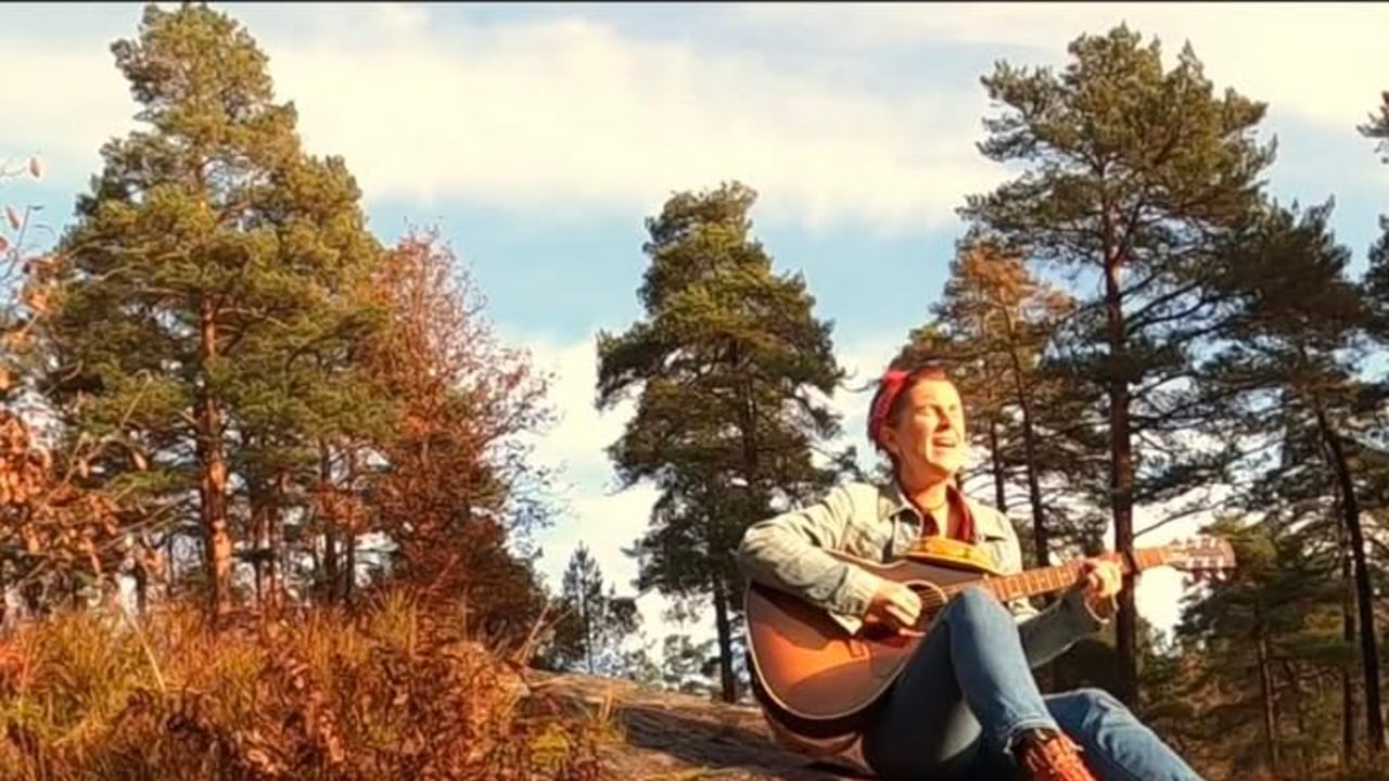 Rebekka Lundstrøm Music