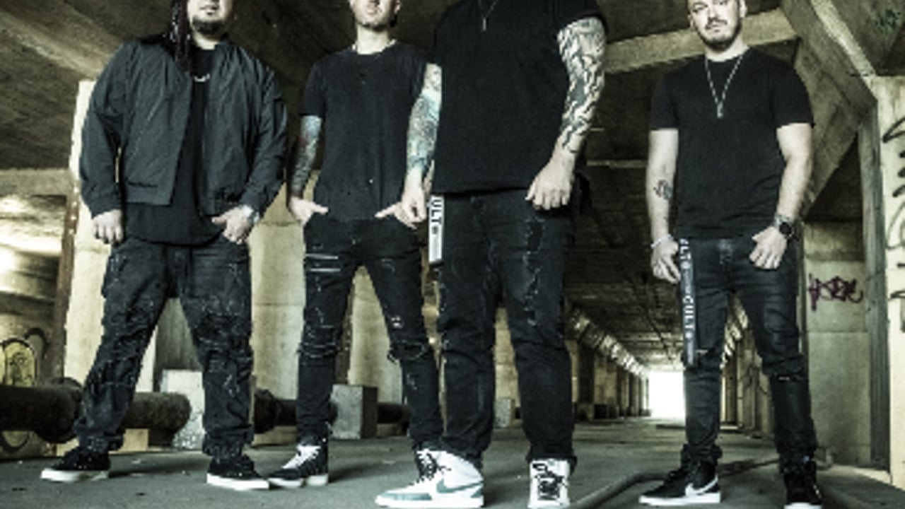 104.5 KDOT Welcomes: KINGDOM COLLAPSE