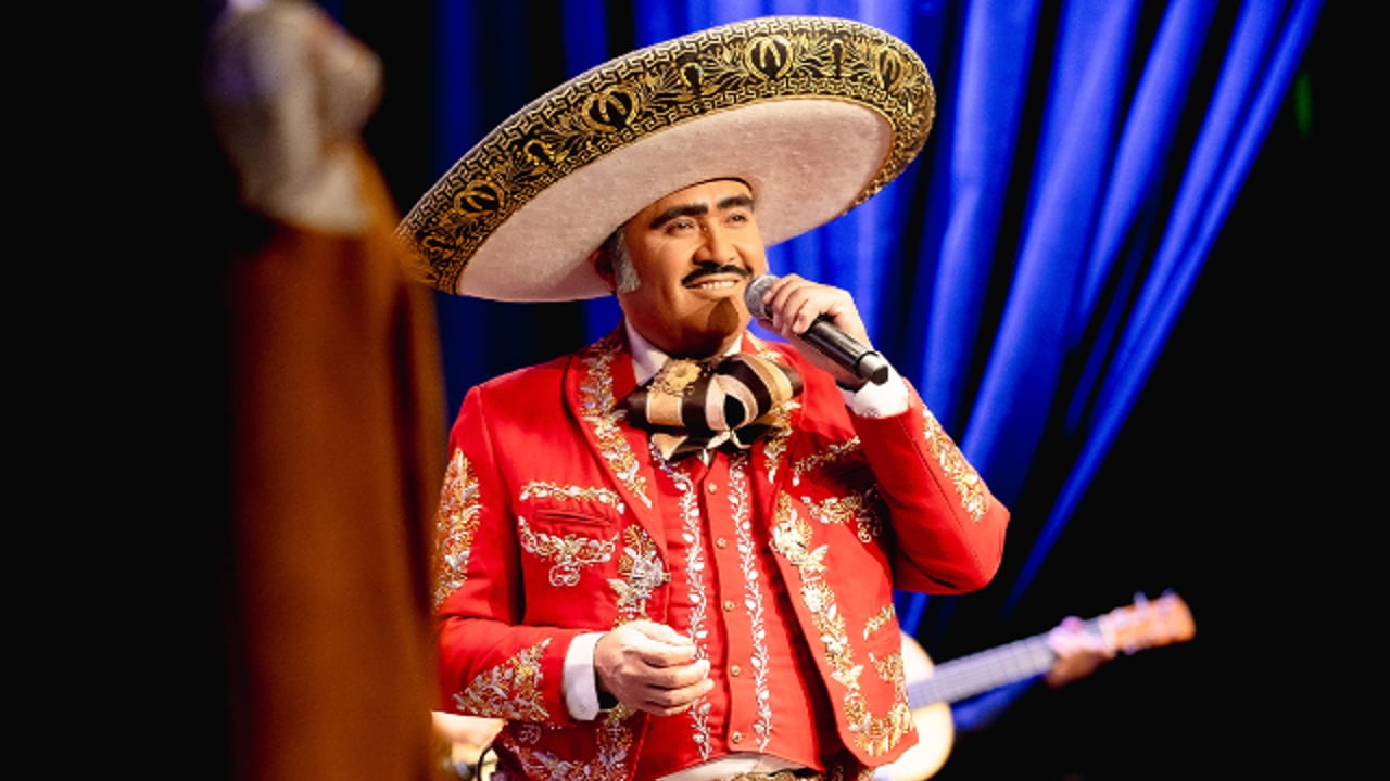 Tributo a Vicente Fernandez (En Español)