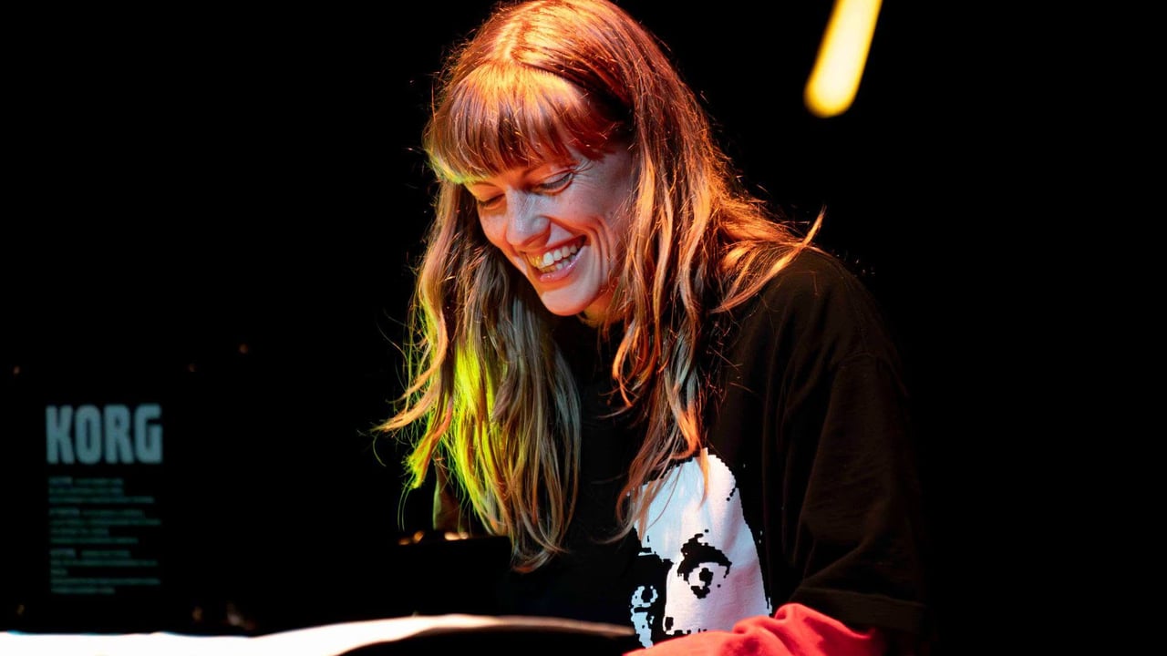 Gutvik Ukentlig: Anna Ueland / Tanja Orning / Ketil Gutvik + Ungsoloen: SooHyun April Jang