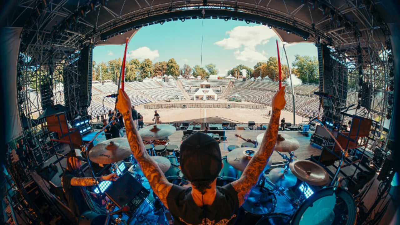 SCHOOL OF ROCK HOUSE BAND featuring FRANK ZUMMO (SUM 41)