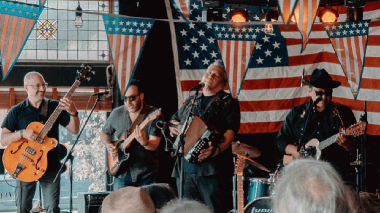 Saturday Night on the Patio w/ LOS GALLOS!