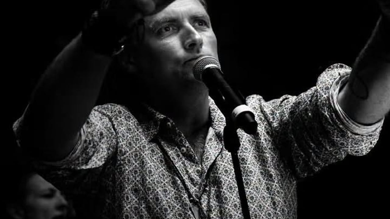 MIKROMENNESKET – en forestilling av Espen Stenersrød || Gamlebyen Kulturhus || 13.11.26