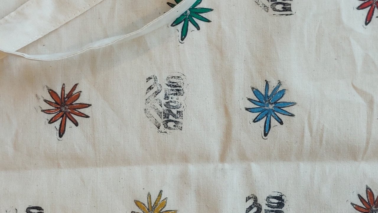 Let's Decorate Tote Bags Together