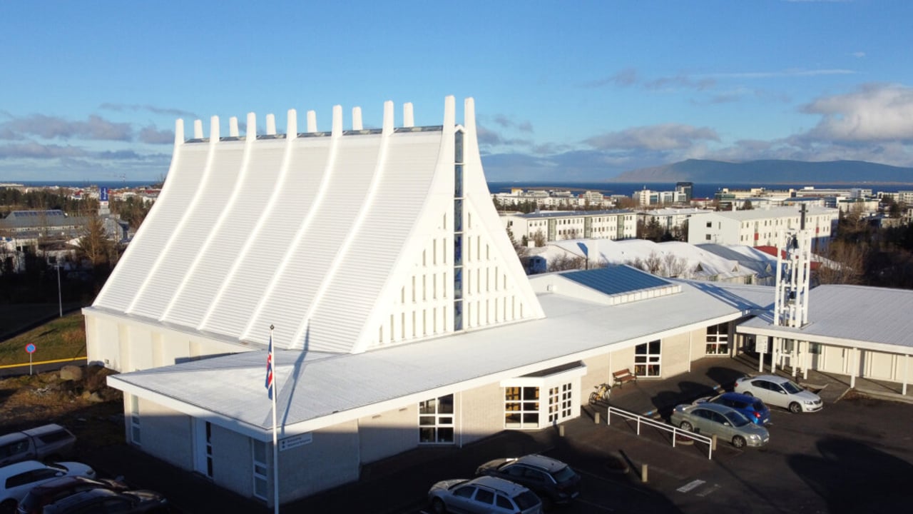 Fyrirbænastund í hádeginu í Grensáskirkju