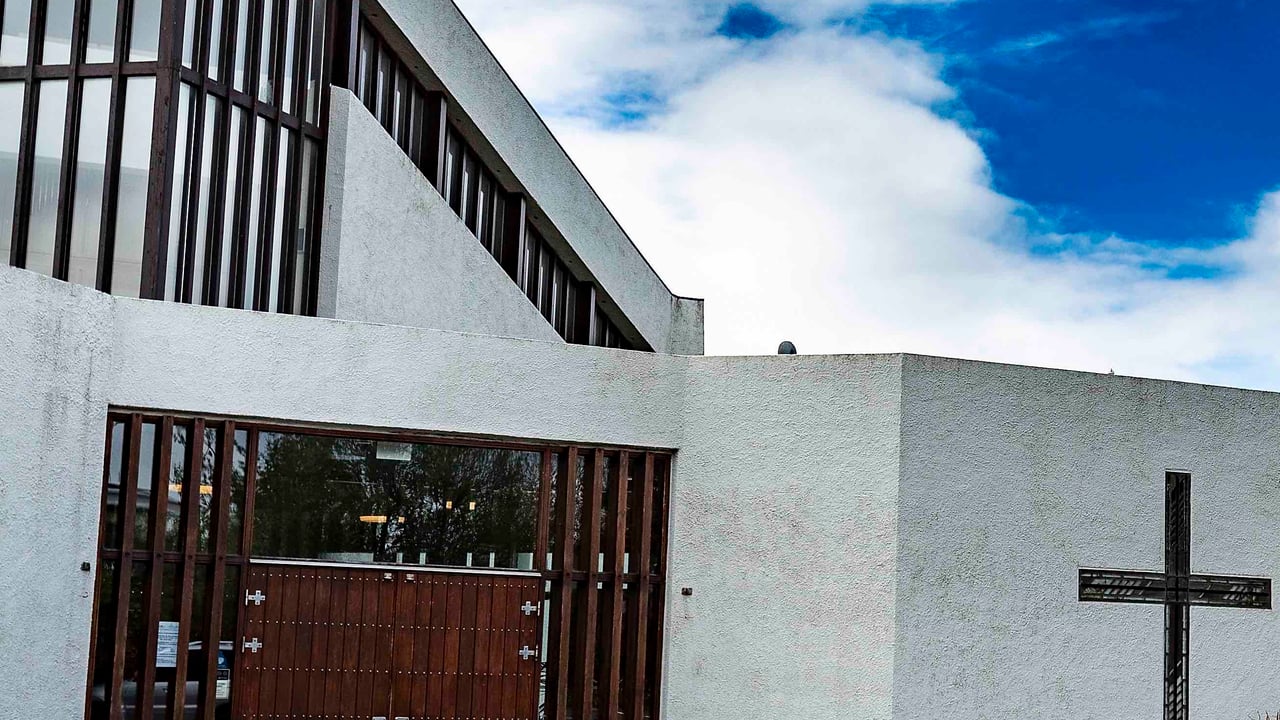 Guðsþjónusta í Bústaðakirkju