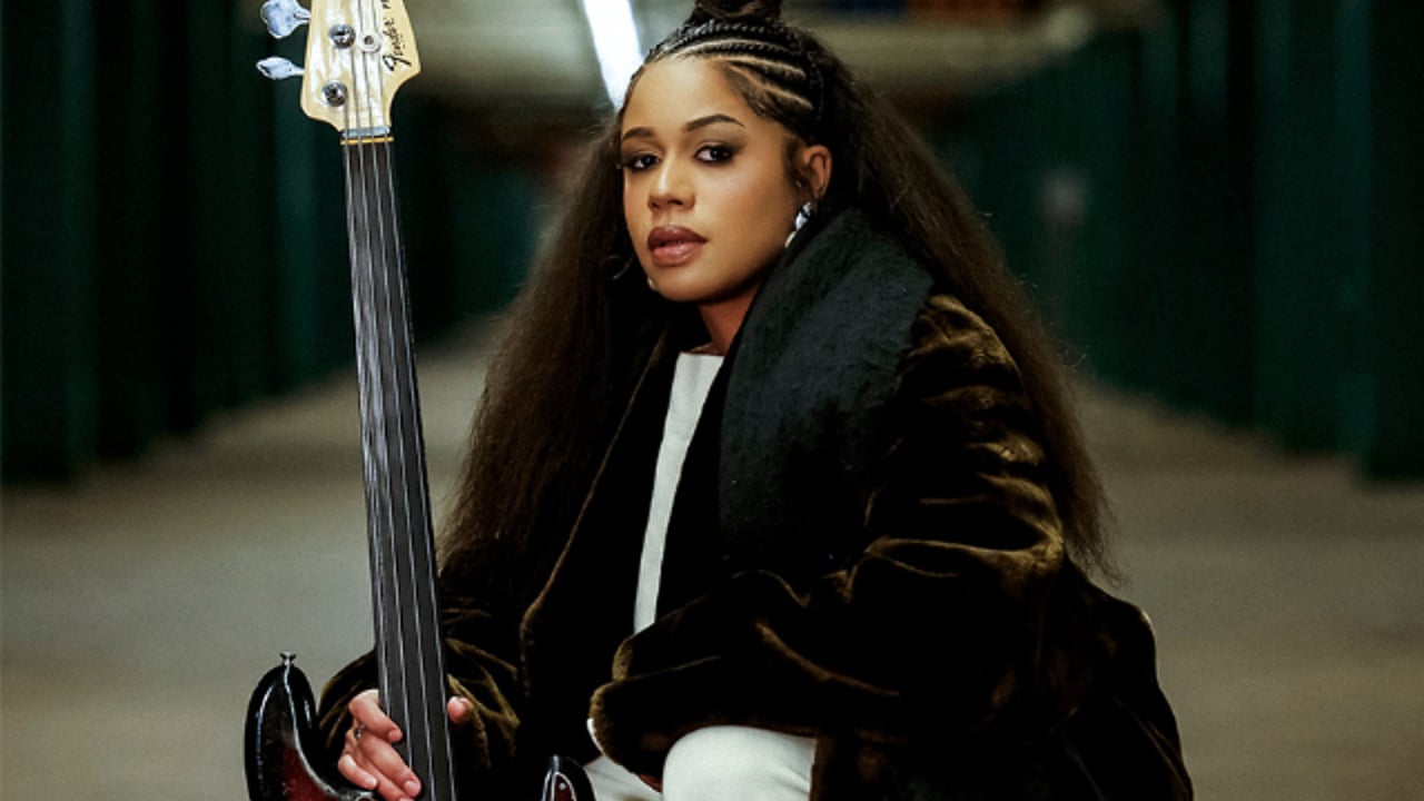 Aneesa Strings
