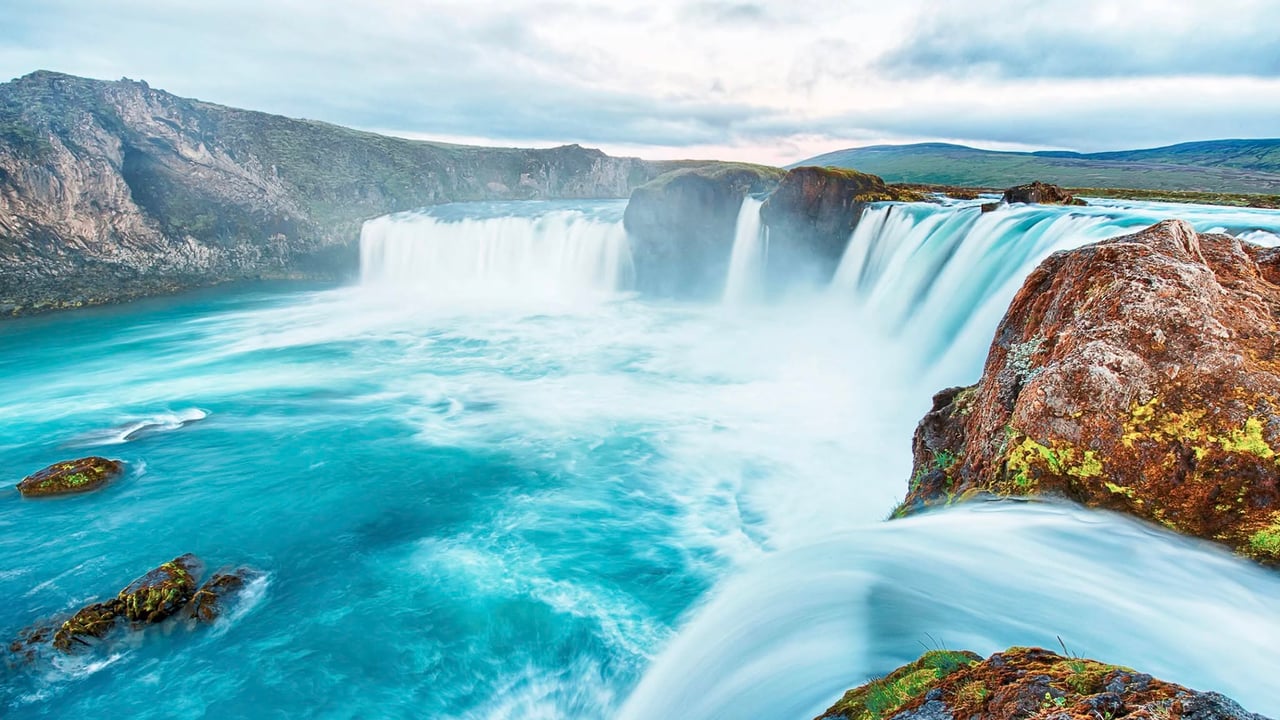 ICELAND 2026 Yoga Retreat: Fire & Ice: Balancing Opposites