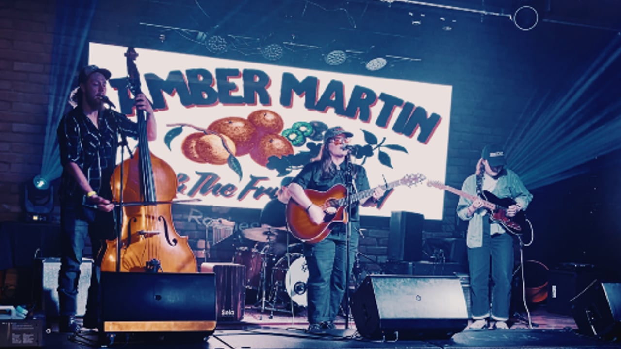 AMBER MARTIN & THE FRUIT STAND + LOVEDAY & THE SOIREE