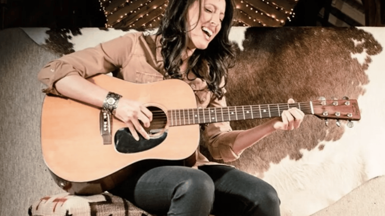 In The Row with Karla Davis, The Dryes & Dave Fenley