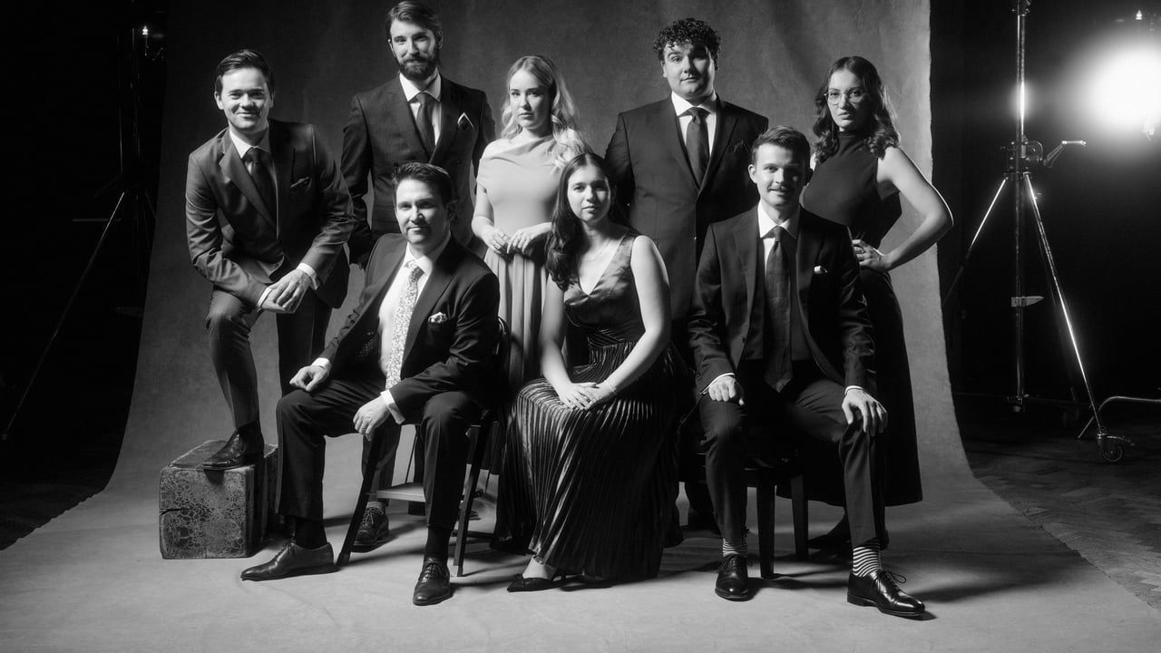 VOCES8 & Pétur Sakari – Christmas Carols