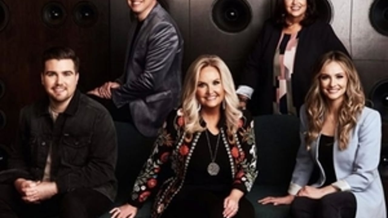 Karen Peck & New River