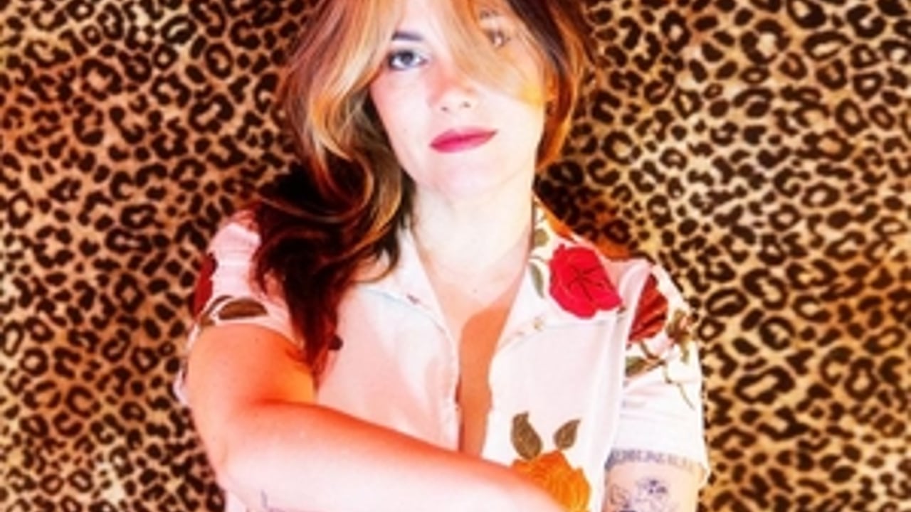Ella Hooper Official