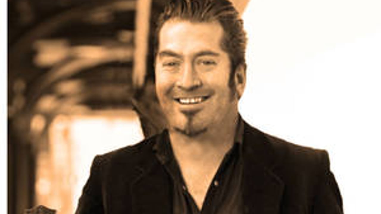 Mick Thomas