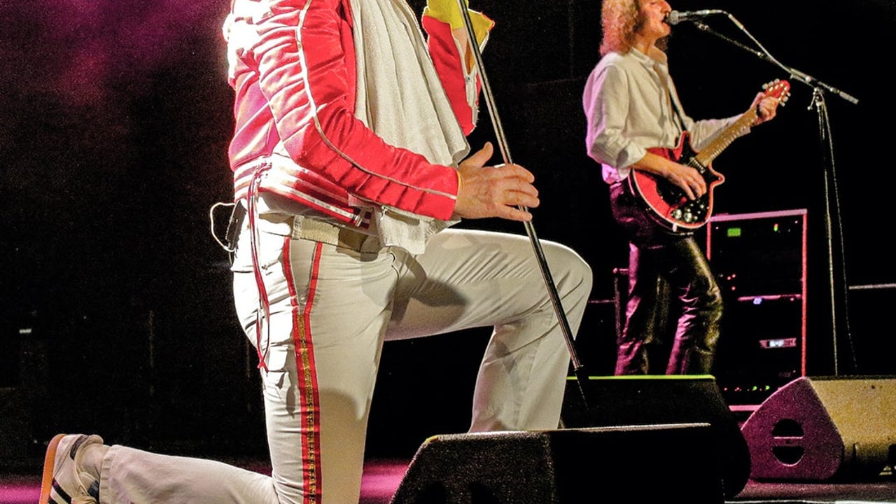GOD SAVE THE QUEEN - Q-Revival Band