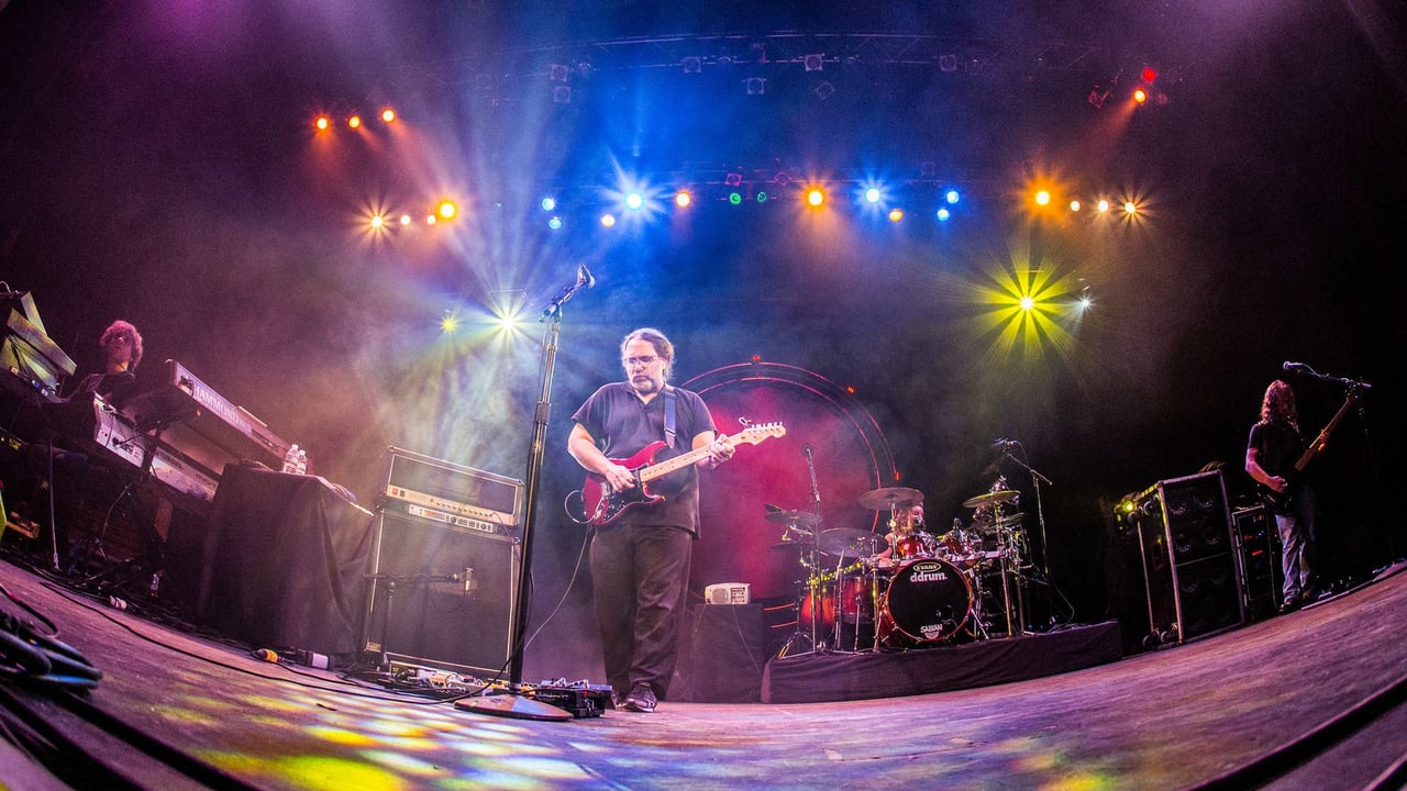 The Machine performs Pink Floyd