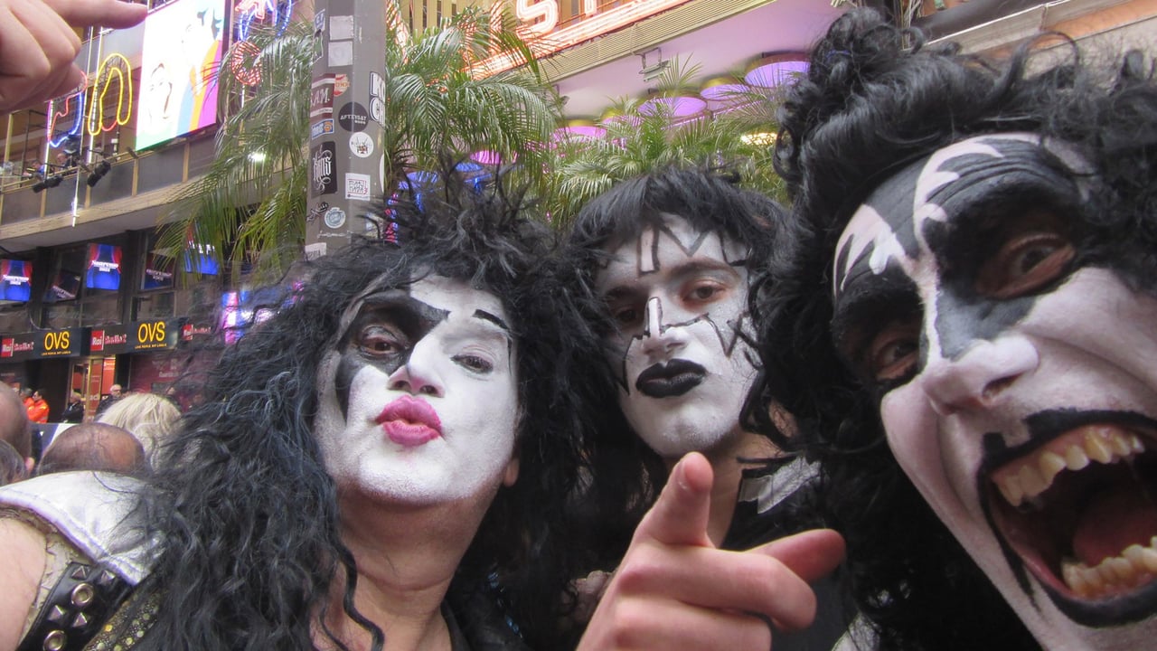 Dressed To Kiss a Tribute To Kiss
