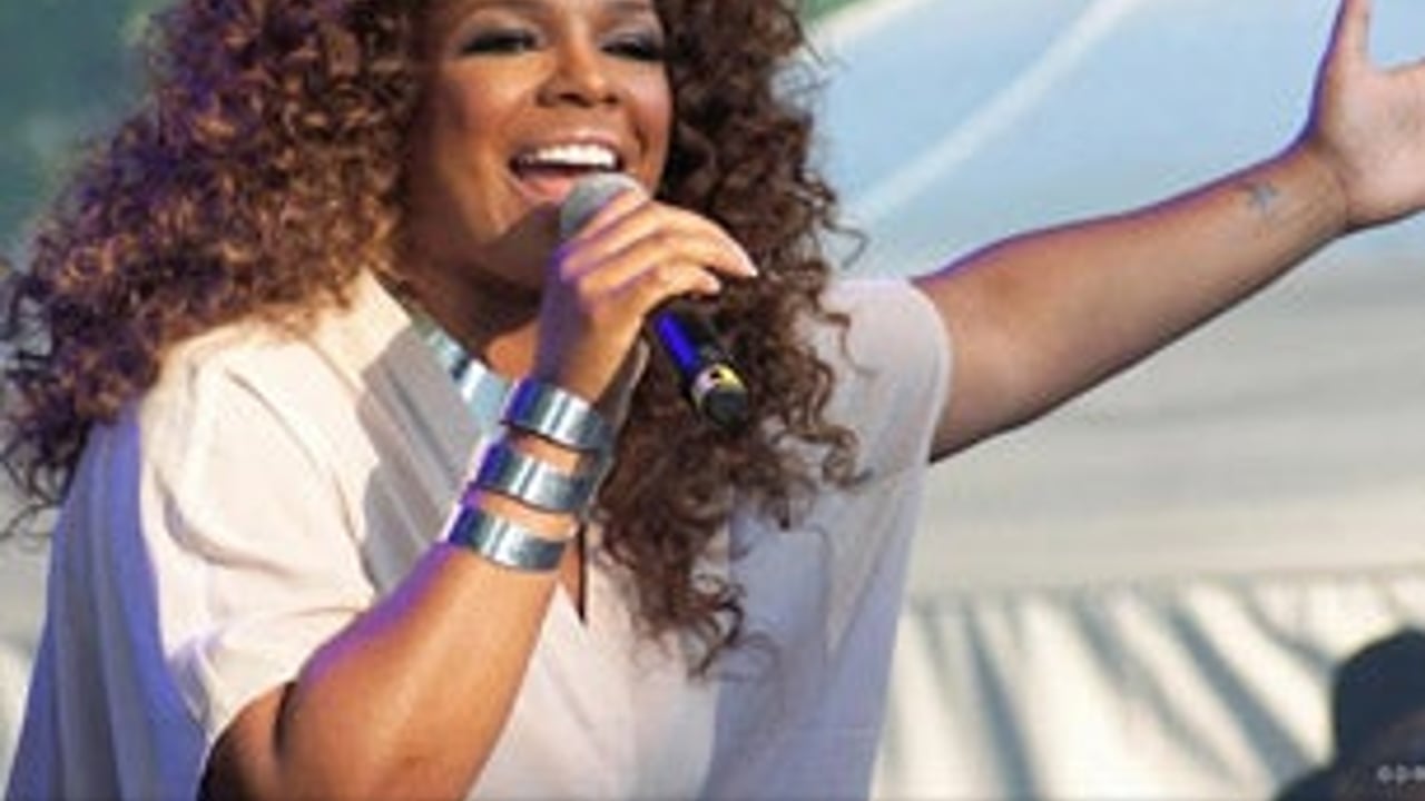 Syleena Johnson
