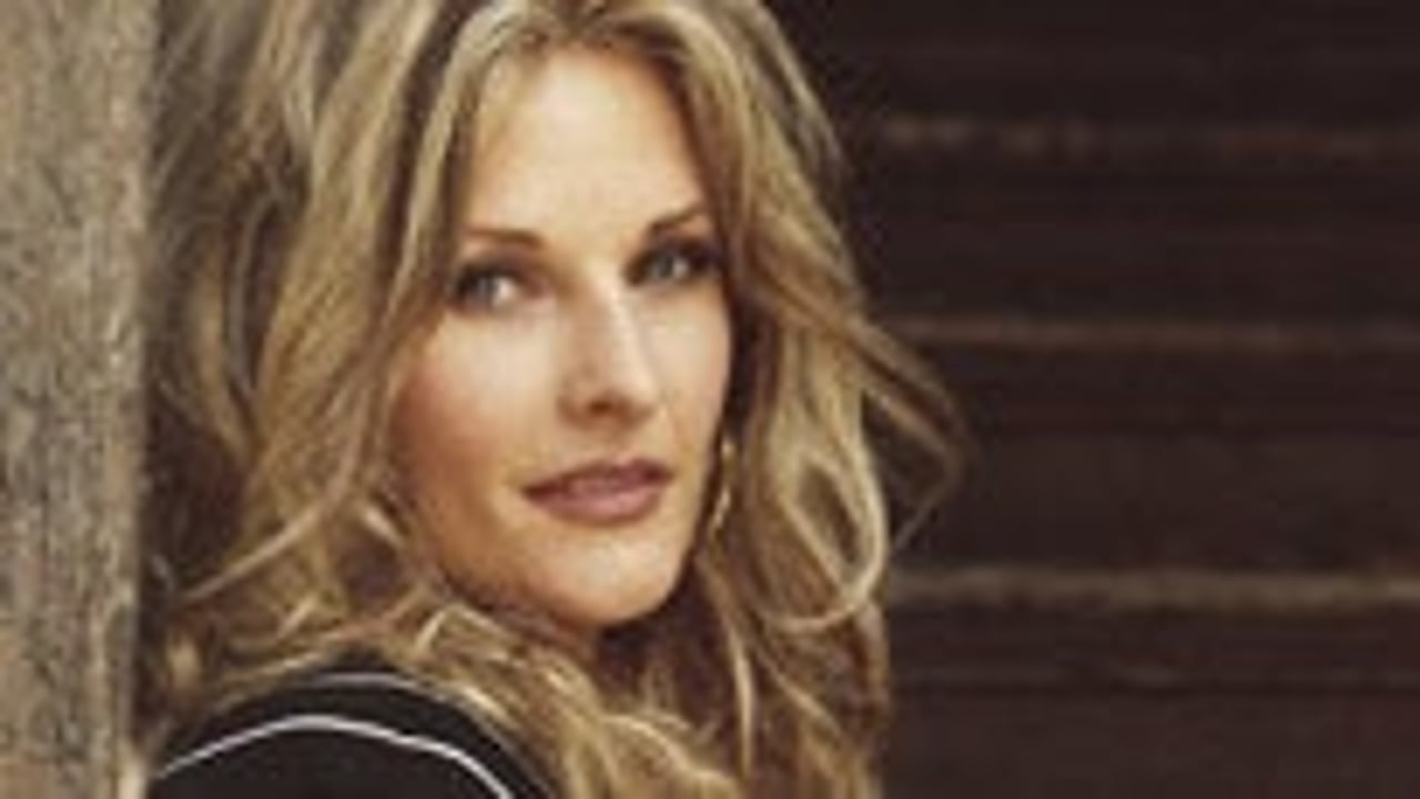 Elizabeth Cook