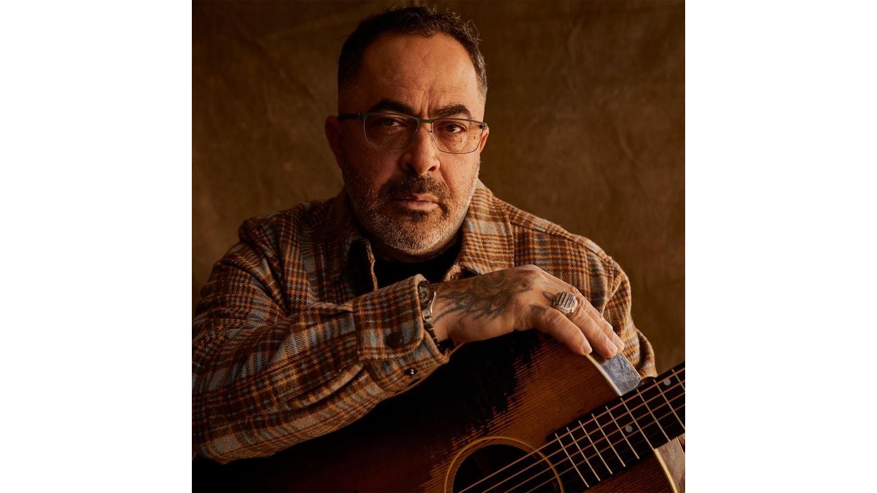 Aaron Lewis
