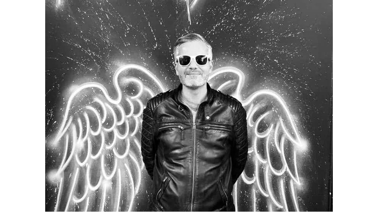 Mike Ramone "official"