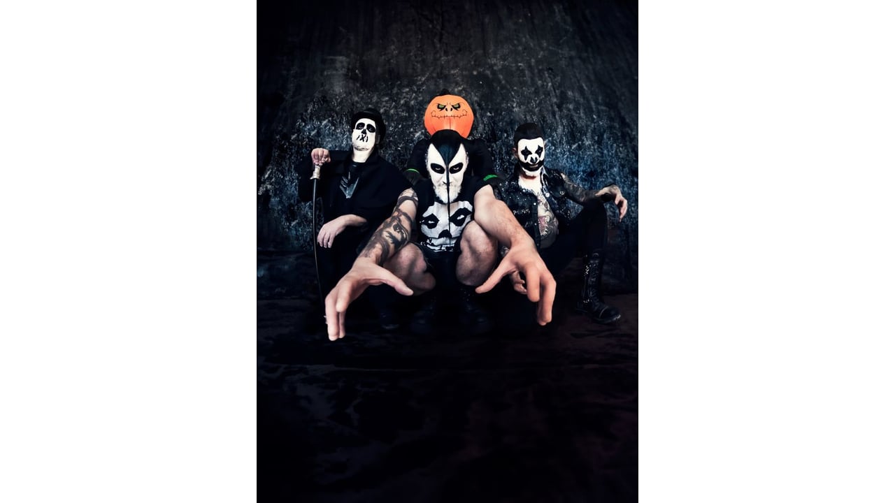 LAST CARESS - Misfits Tribute Band