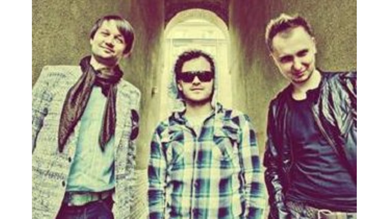 Superluminal