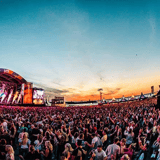 Het Grootste Zomerfeest van Nederland | LIVE on the BEACH