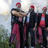 Mononc’ Serge et Anonymus