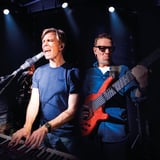 Sylvester Larsen m. guitarist Klaus Nielsen | Søby Mejeri