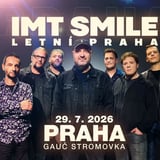 IMT SMILE | LETNÍ PRAHA / Gauč na Výstavišti Praha / Stromovka