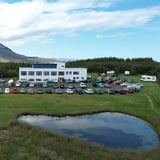 Verslunarmannahelgin-Laugardagur. Fornbílasýning við Hótel Hjalteyri.