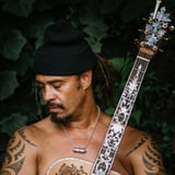 Michael Franti Trio - Heartstrings & Dynamite