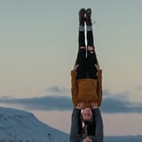 Fljúgandi flæði - acro jóga dansatriði