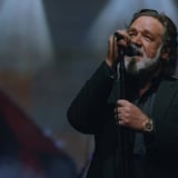 Russell Crowe’s Indoor Garden Party