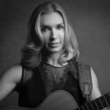 In The Round with Caroline Watkins & friends