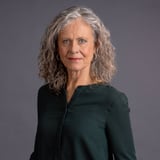 Gro Holm om veien fra Modum til Moskva 