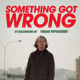 EKSTRASHOW! 🚨 Something Got Wrong – Et soloshow av Vegar Tryggeseid
