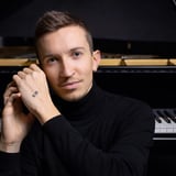 SKIES - Píanótónleikasýning með Nikola Pešić