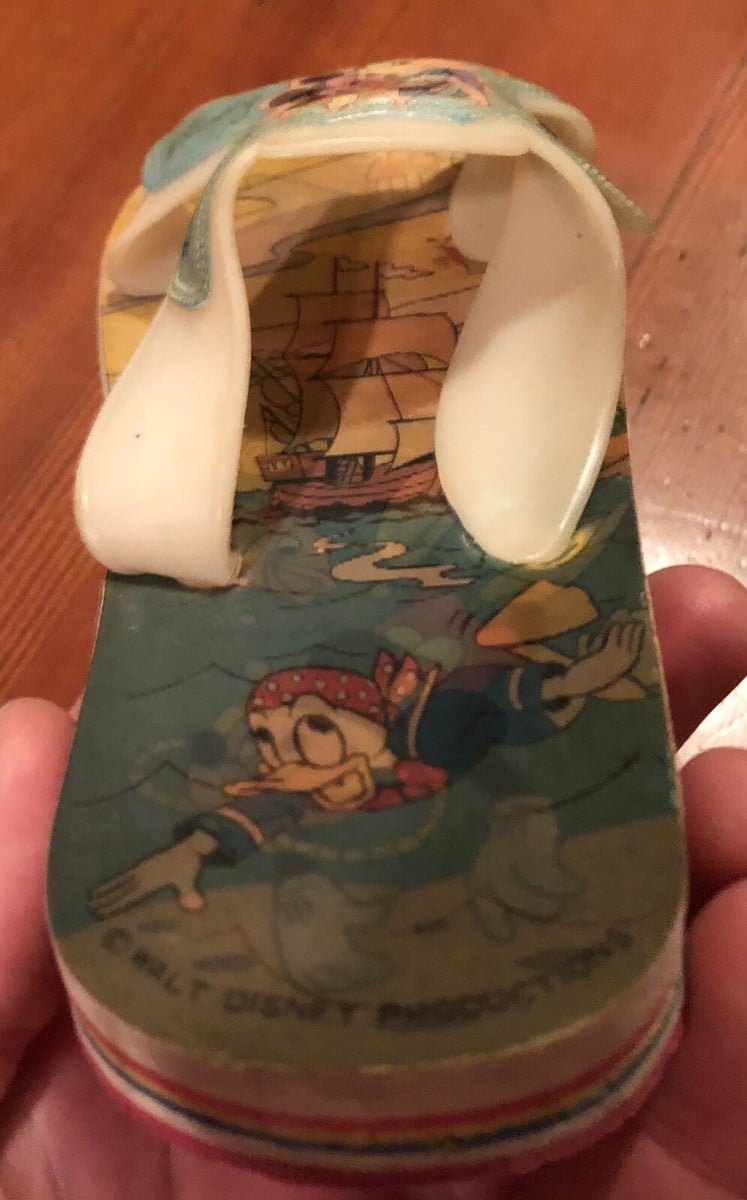 Vintage Disney PALS Holographic Flipflops Sandals Mickey, 58 OFF